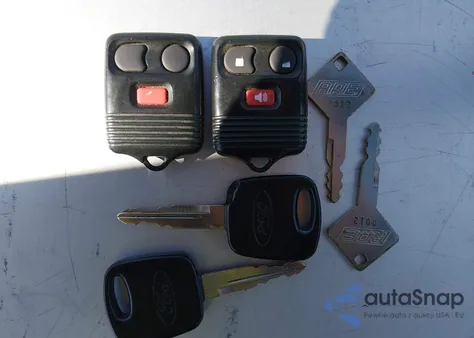 2002 Ford F-150 Lariat/Xlt z USA, uszkodzony, nr VIN 1FTRW08L32KC55365